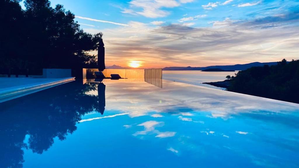 Holiday Hvar Lux Basina ภายนอก รูปภาพ