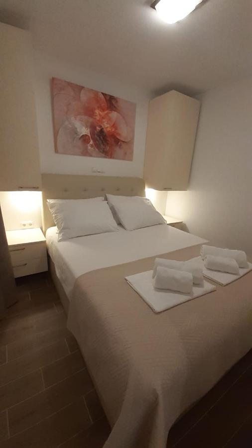 Holiday Hvar Lux Basina ภายนอก รูปภาพ