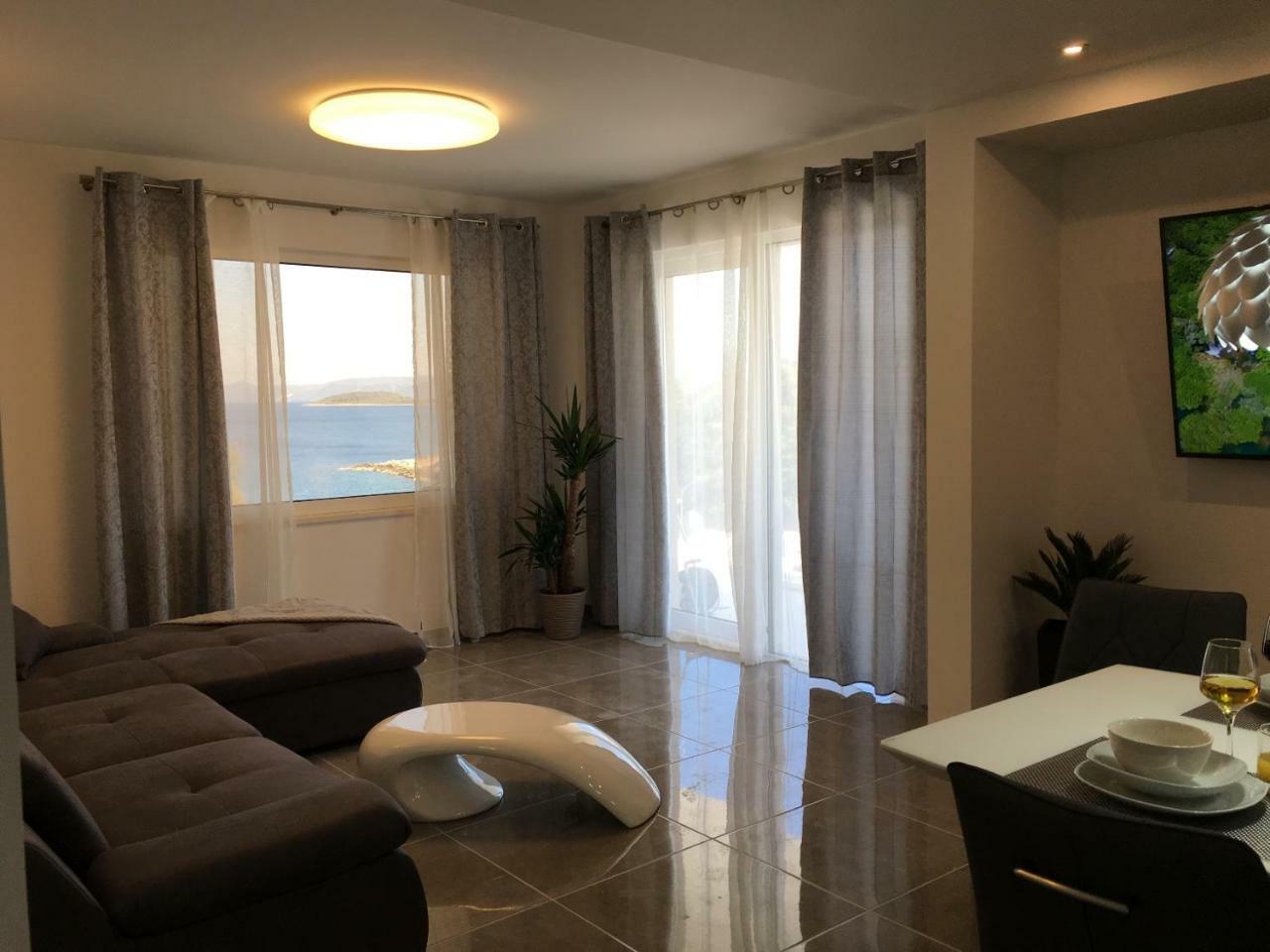 Holiday Hvar Lux Basina ภายนอก รูปภาพ
