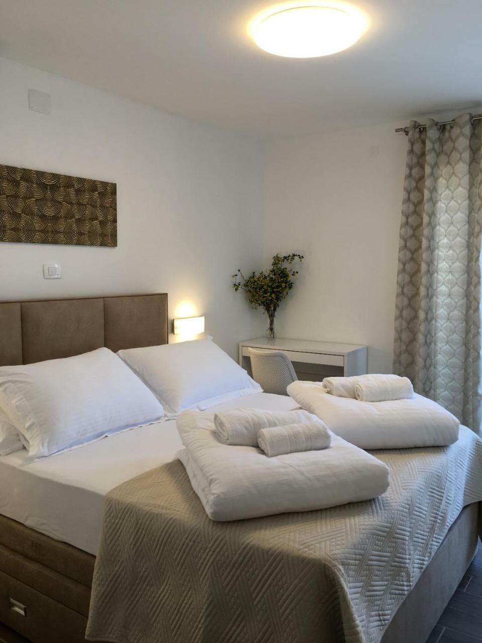 Holiday Hvar Lux Basina ภายนอก รูปภาพ