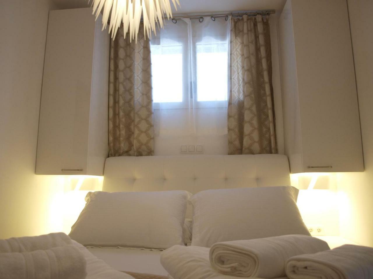 Holiday Hvar Lux Basina ภายนอก รูปภาพ