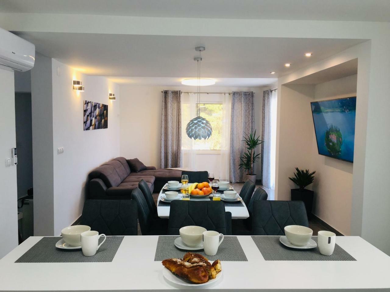 Holiday Hvar Lux Basina ภายนอก รูปภาพ