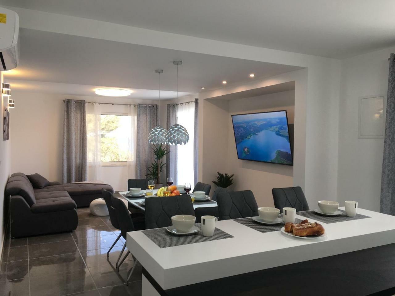 Holiday Hvar Lux Basina ภายนอก รูปภาพ