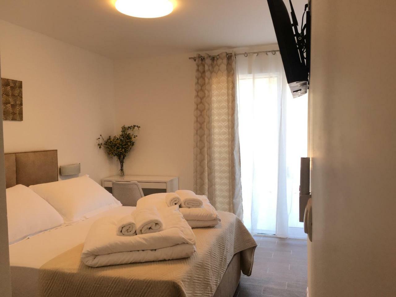 Holiday Hvar Lux Basina ภายนอก รูปภาพ
